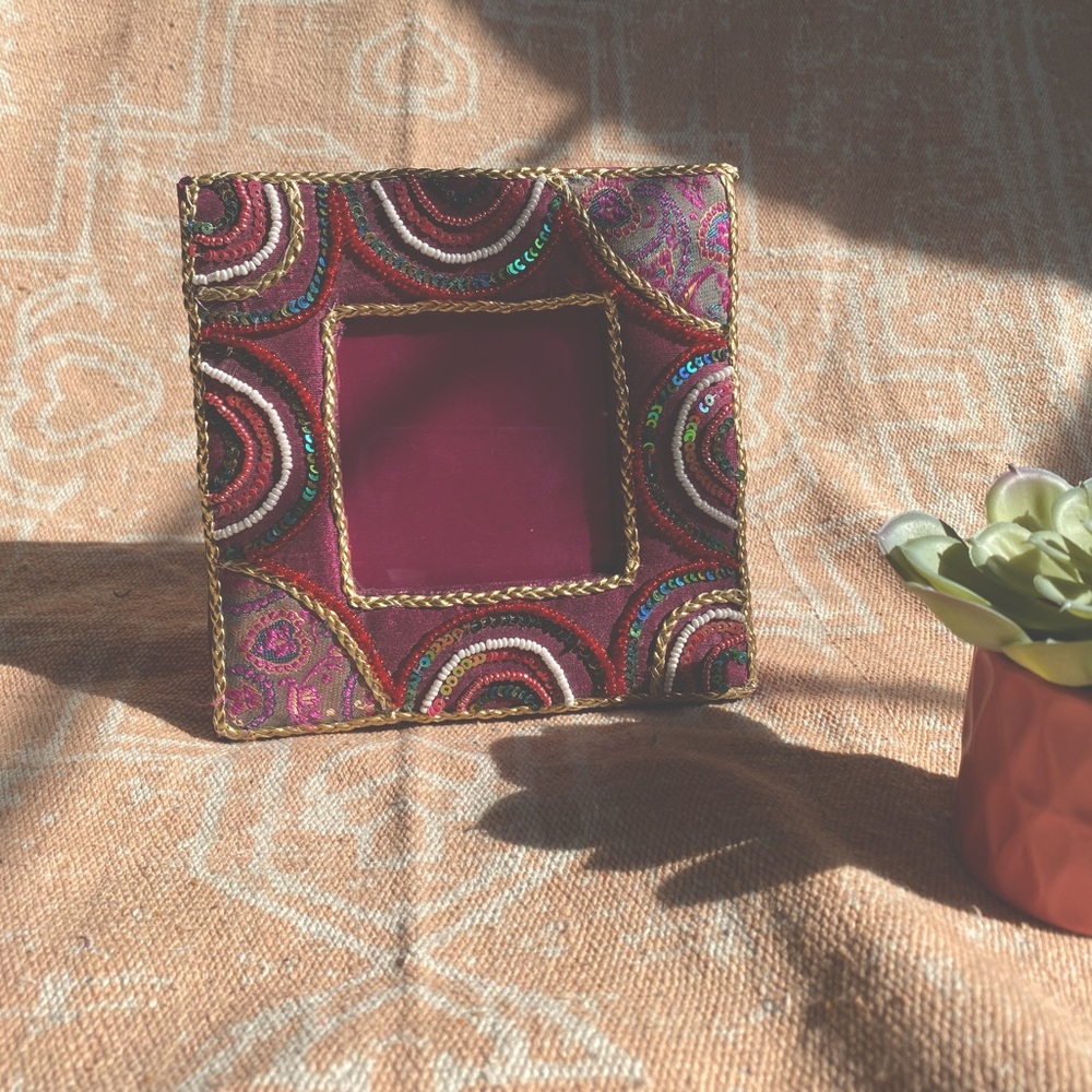 Vintage 90s / Y2K Boho Frame